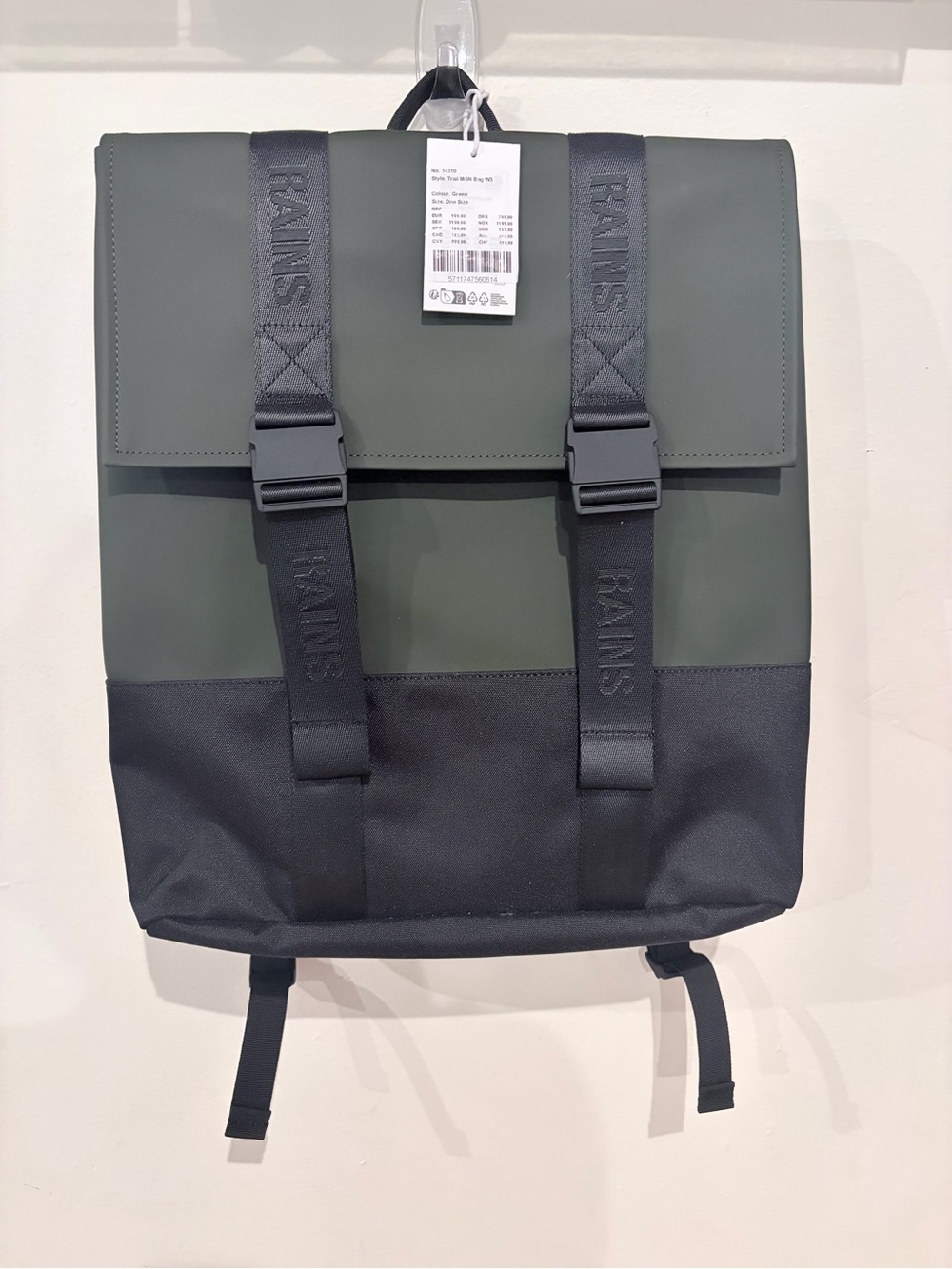 NWT Rains MSN Backpack in Olive Green and Black